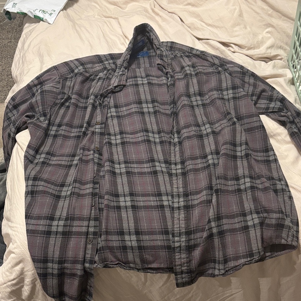 Towncraft Men's Gray & Burgundy Plaid Button-Down Shirt